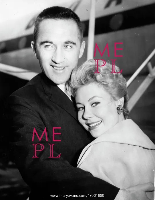 : Actress, Singer, Dancer Mitzi Gaynor : Actress, Singer, Dancer Mitzi Gaynor