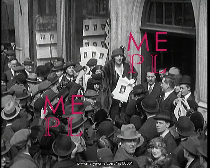 : The Actress Violet Loraine Handing Out Leaflets : The Actress Violet Loraine Handing Out Leaflets