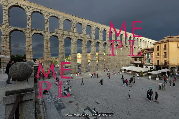 : Acueducto de Segovia, Castile and Leon, Spain : Acueducto de Segovia, Castile and Leon, Spain