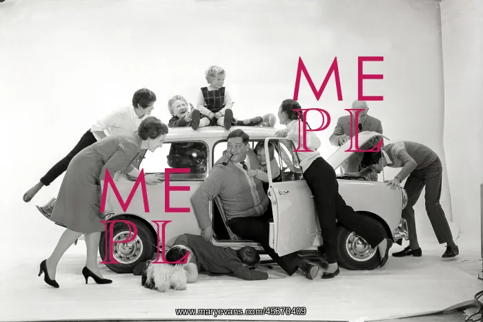 : Advertisement for CPV - People in Mini : Advertisement for CPV - People in Mini