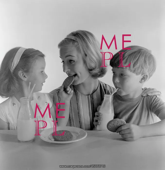: Advertisement for McVitie biscuits : Advertisement for McVitie biscuits