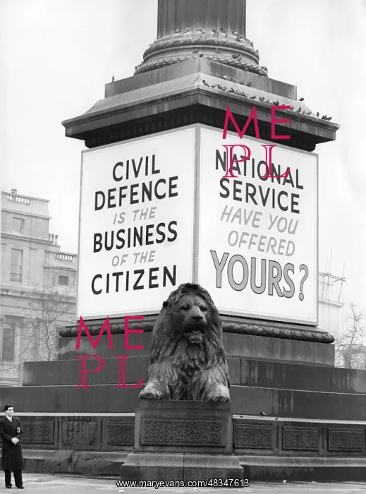: Advertising in Trafalgar Square, 1939 : Advertising in Trafalgar Square, 1939