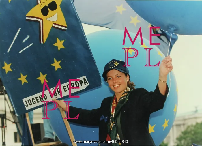 : Advertising for a Yes in the EU referendum. 1994 : Advertising for a Yes in the EU referendum. 1994