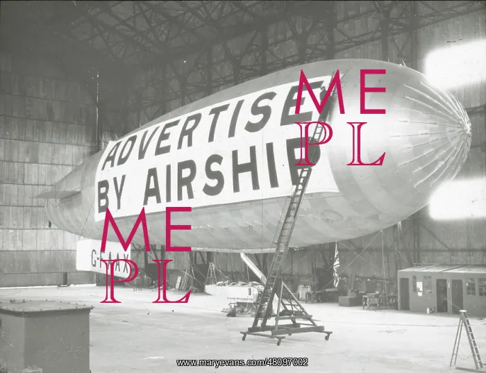 : ADC airship AD.1 (G-FAAX) in hangar : ADC airship AD.1 (G-FAAX) in hangar