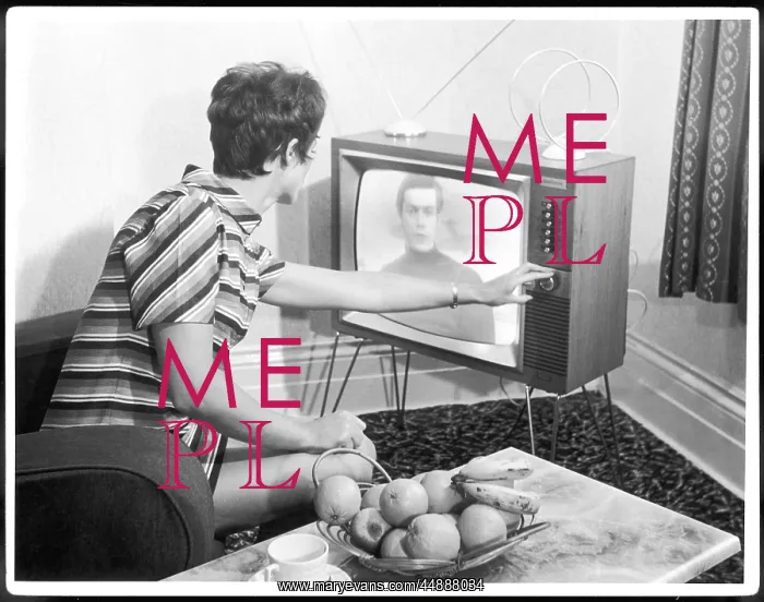 : ADJUSTING TV, 1960S : ADJUSTING TV, 1960S