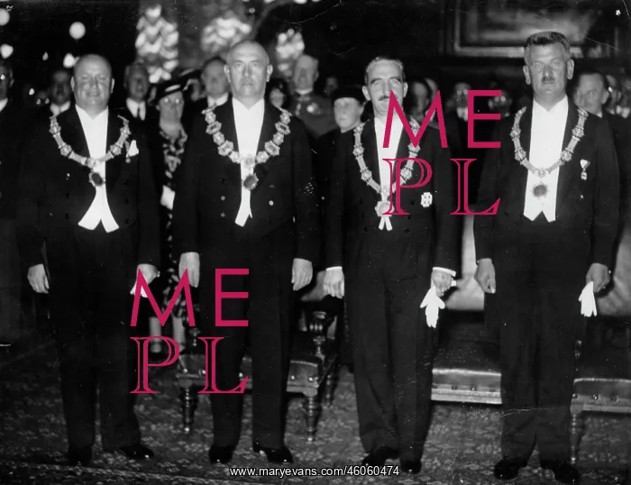 : The administration of oath of the vice mayors : The administration of oath of the vice mayors