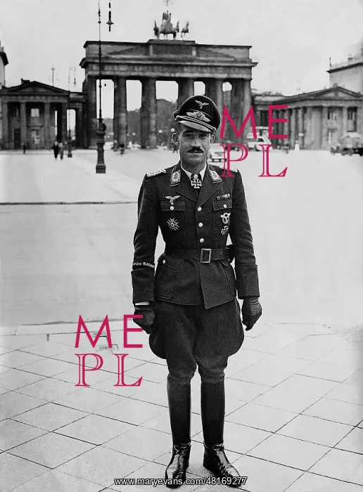 : Adolf Galland in front of the Brandenburg Gate, 1940 : Adolf Galland in front of the Brandenburg Gate, 1940