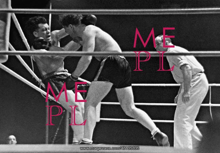 : Adolf Heuser in a match with Heinz Lazek, 1941 : Adolf Heuser in a match with Heinz Lazek, 1941