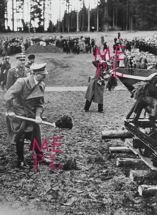 : Adolf Hitler, 1938 : Adolf Hitler, 1938