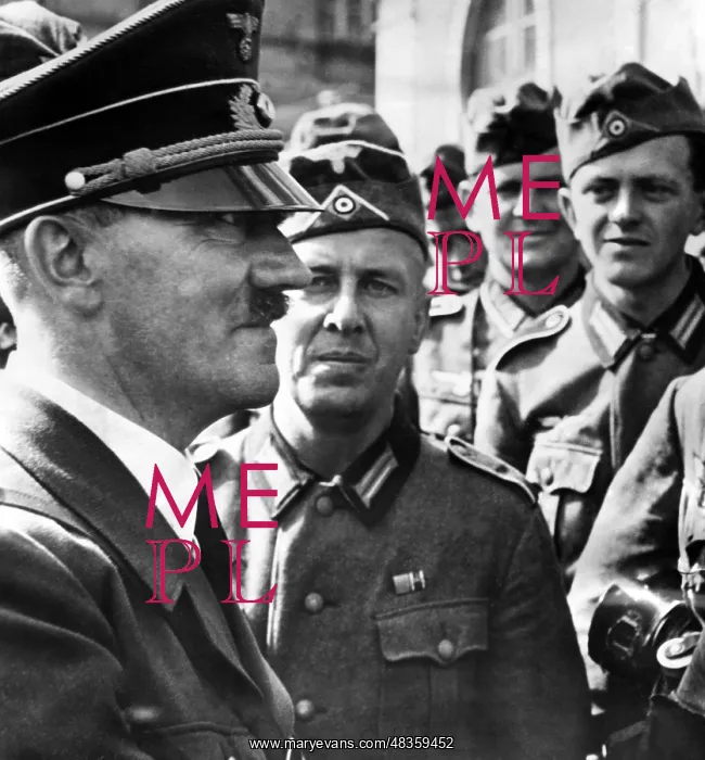 : Adolf Hitler, 1942 : Adolf Hitler, 1942