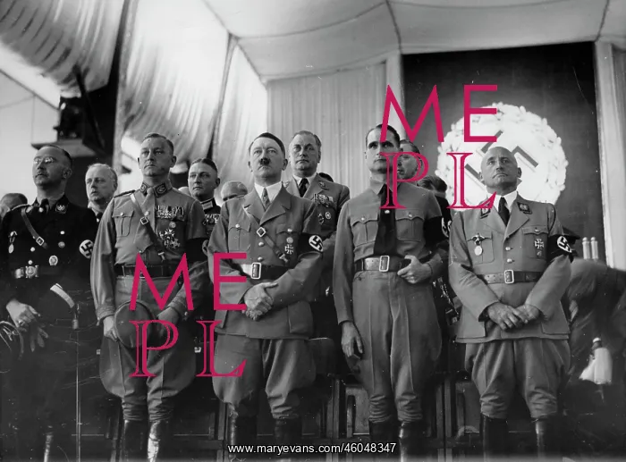 : Adolf Hitler : Adolf Hitler