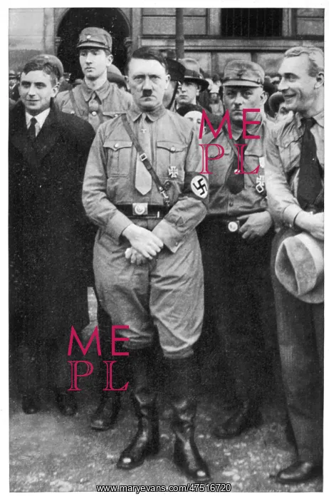 : Adolf Hitler : Adolf Hitler