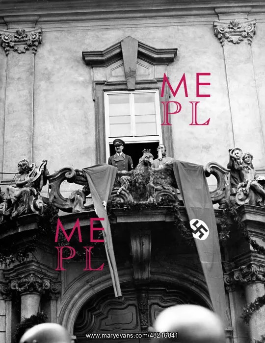 : Adolf Hitler : Adolf Hitler