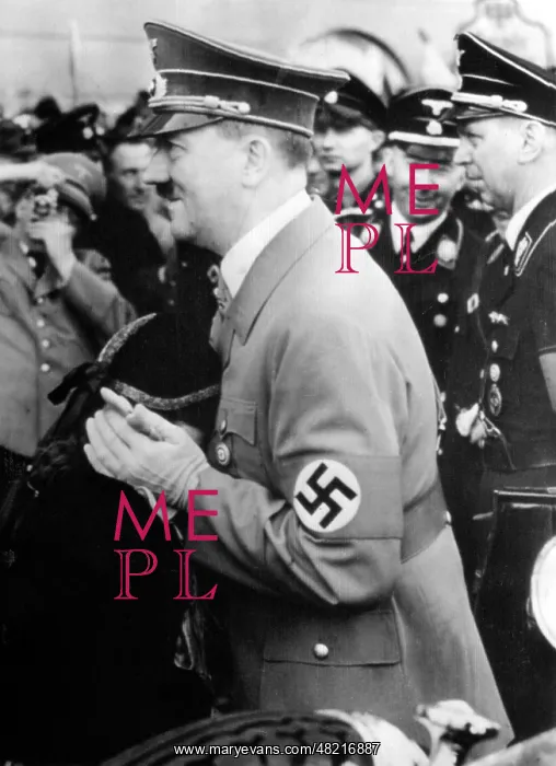 : Adolf Hitler : Adolf Hitler
