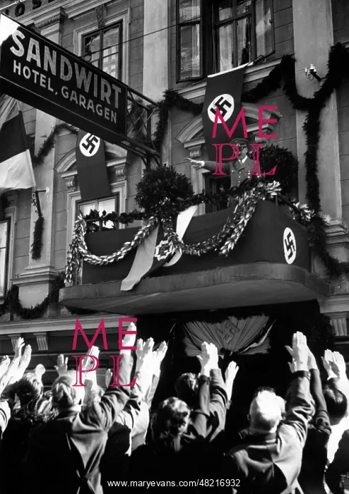 : Adolf Hitler : Adolf Hitler