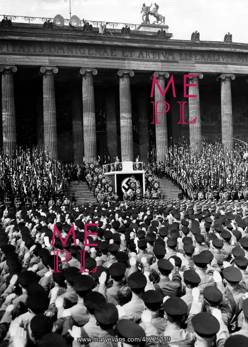 : Adolf Hitler : Adolf Hitler