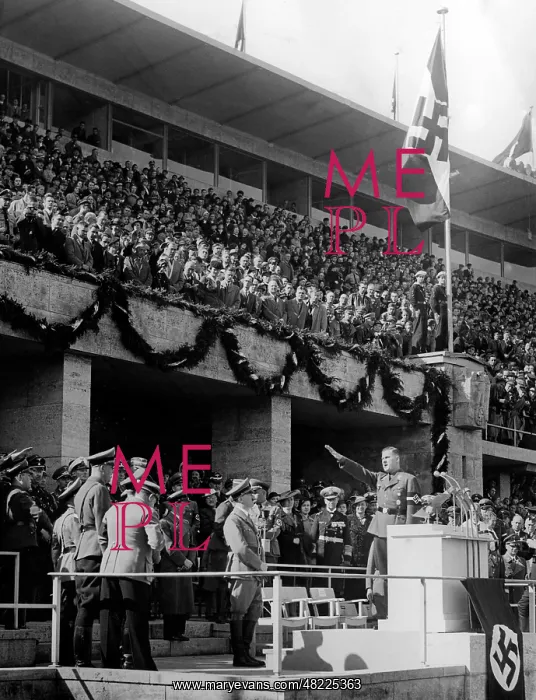  : Adolf Hitler