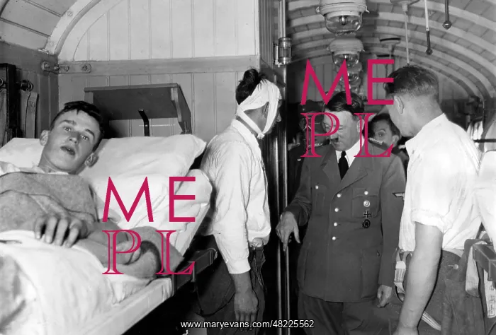 : Adolf Hitler : Adolf Hitler