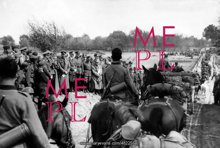 : Adolf Hitler : Adolf Hitler
