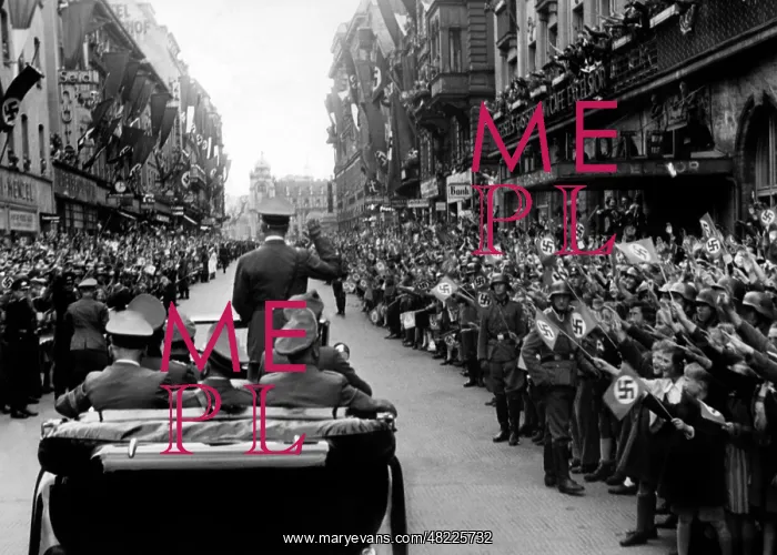 : Adolf Hitler : Adolf Hitler