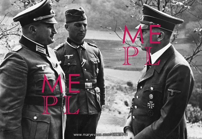 : Adolf Hitler : Adolf Hitler