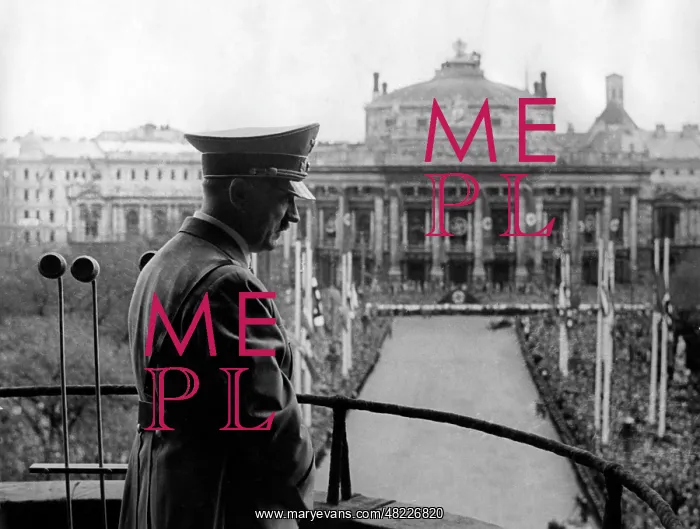 : Adolf Hitler : Adolf Hitler