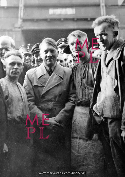 : Adolf Hitler : Adolf Hitler