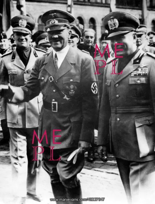 : Adolf Hitler : Adolf Hitler
