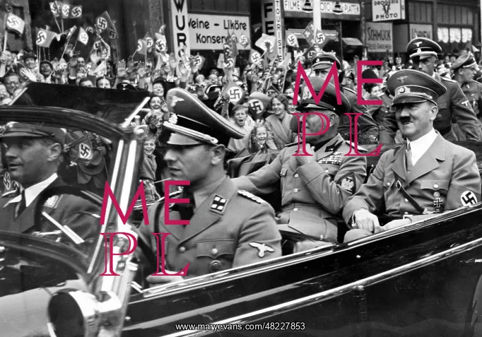 : Adolf Hitler : Adolf Hitler