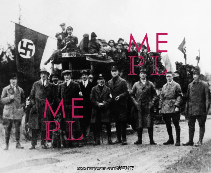 : Adolf Hitler : Adolf Hitler