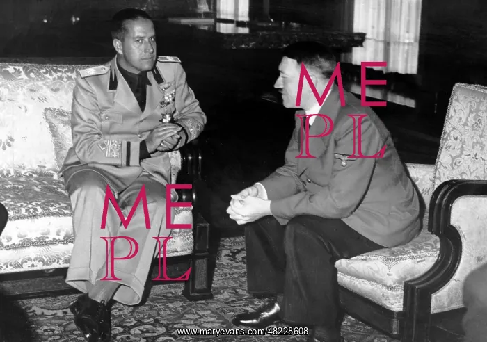 : Adolf Hitler : Adolf Hitler