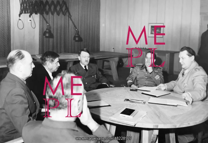 : Adolf Hitler : Adolf Hitler
