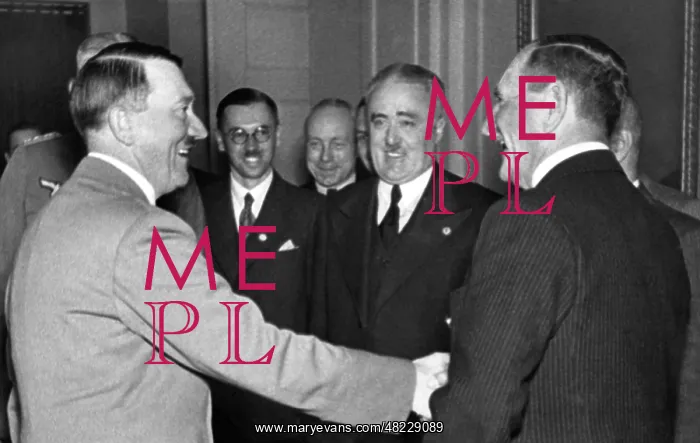 : Adolf Hitler : Adolf Hitler
