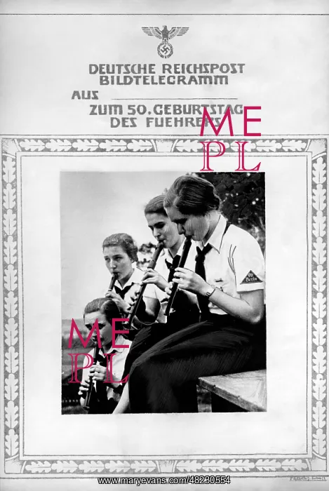 : Adolf Hitler : Adolf Hitler