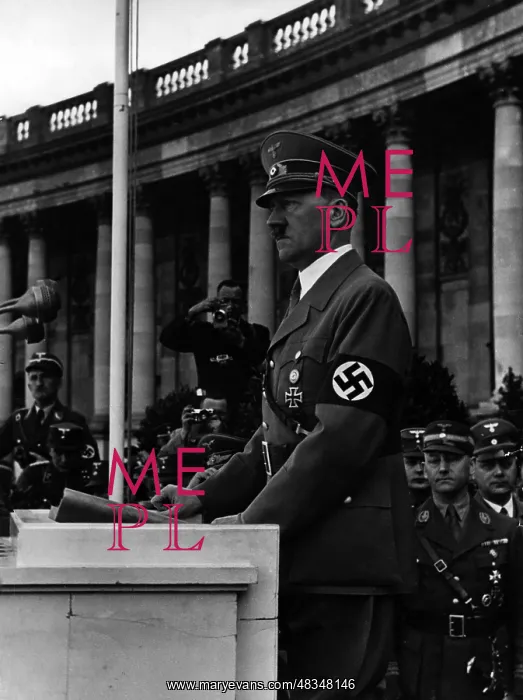 : Adolf Hitler during the annexation of Austria : Adolf Hitler during the annexation of Austria