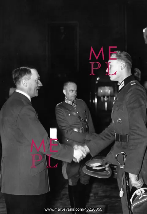 : Adolf Hitler awards officers 1939 : Adolf Hitler awards officers 1939