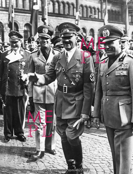 : Adolf Hitler and Benito Mussolini in Munich, 1938 : Adolf Hitler and Benito Mussolini in Munich, 1938