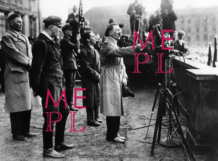 : Adolf Hitler in Berlin, 1932 : Adolf Hitler in Berlin, 1932