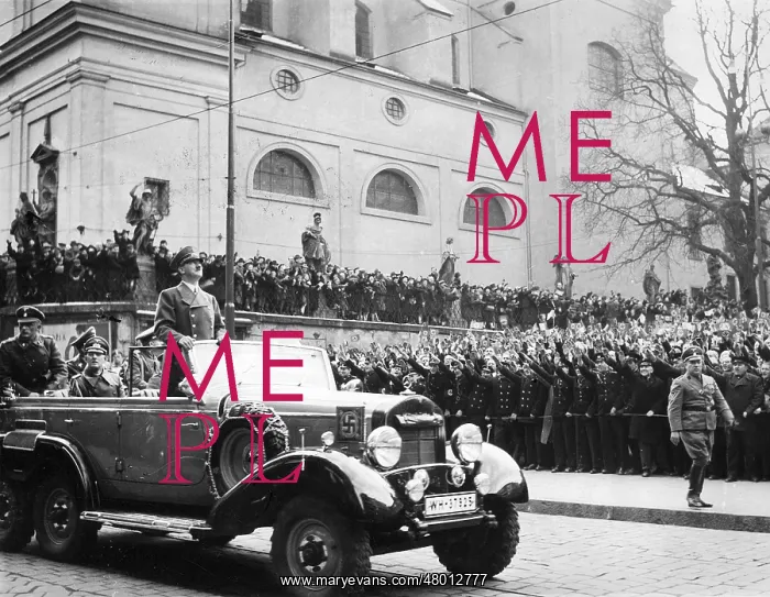 : Adolf Hitler in Bruenn, 1939 : Adolf Hitler in Bruenn, 1939