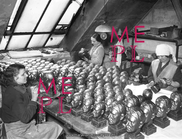 : Adolf Hitler Busts : Adolf Hitler Busts