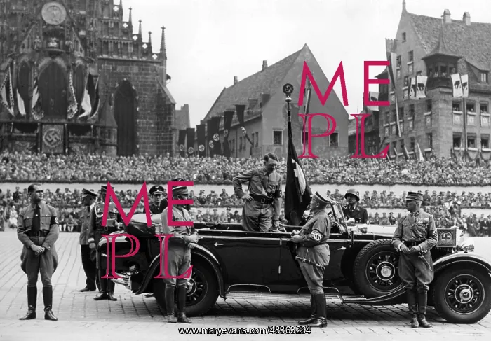 : Adolf Hitler in conversation with Hermann Goering : Adolf Hitler in conversation with Hermann Goering