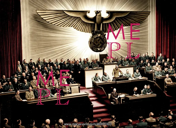 : Adolf Hitler declares war on America : Adolf Hitler declares war on America