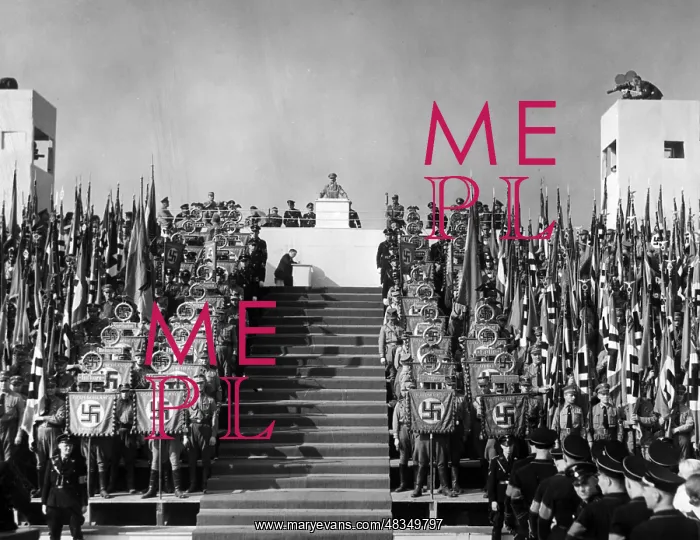 : Adolf Hitler at the Erntedankfest - harvest : Adolf Hitler at the Erntedankfest - harvest