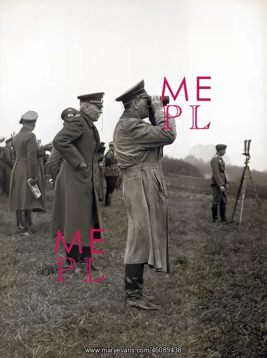 : Adolf Hitler and General Hans von Seeckt : Adolf Hitler and General Hans von Seeckt