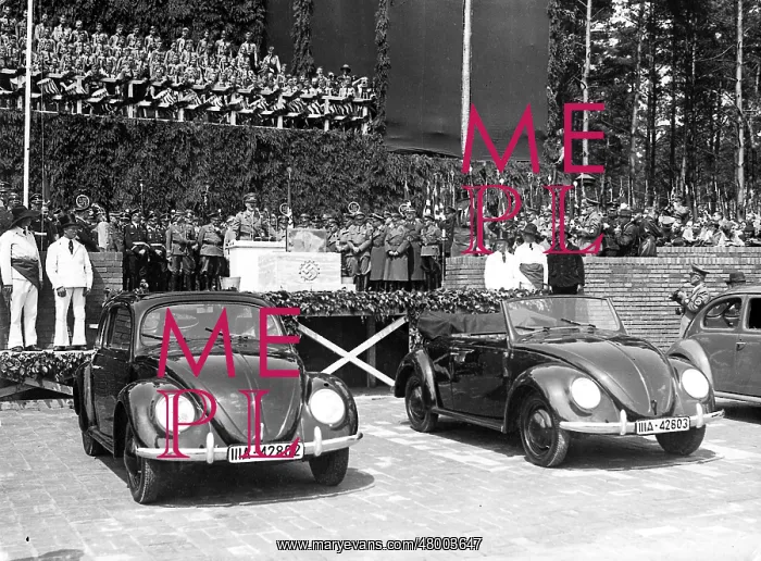 : Adolf Hitler giving speech at KDF car plant, Fallersleben : Adolf Hitler giving speech at KDF car plant, Fallersleben