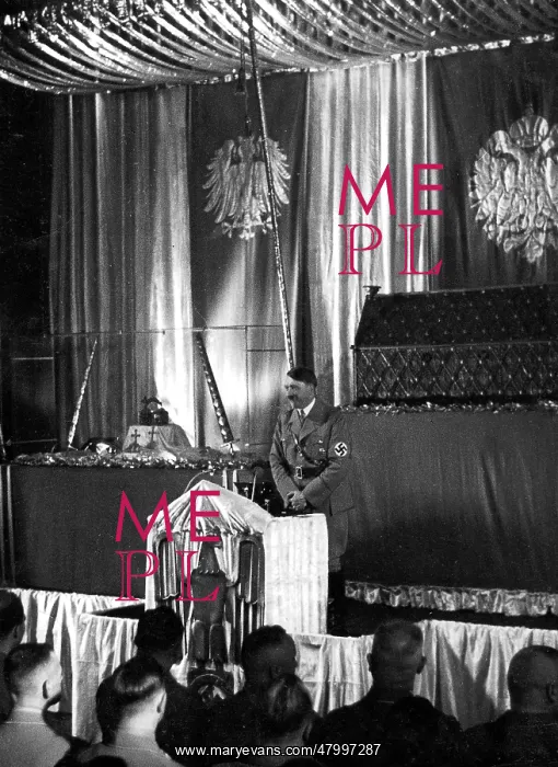 : Adolf Hitler giving speech, Nuremberg : Adolf Hitler giving speech, Nuremberg