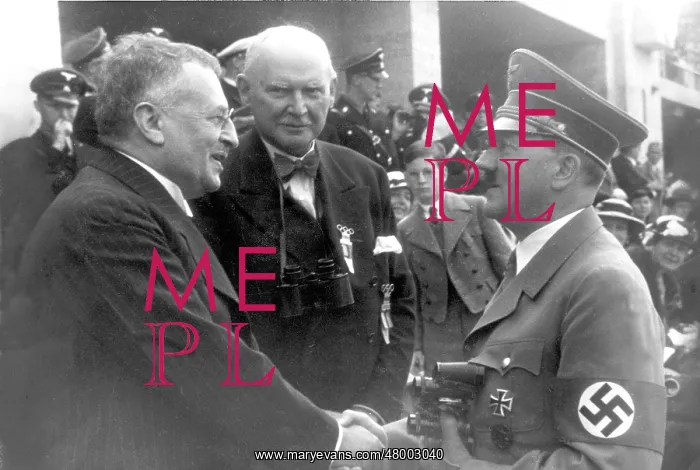 : Adolf Hitler greets Sven Hedin at the Olympic Games in Berli : Adolf Hitler greets Sven Hedin at the Olympic Games in Berli