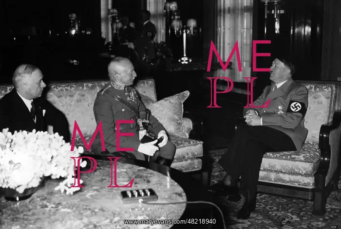 : Adolf Hitler and Heinrich von Werth, 1939 : Adolf Hitler and Heinrich von Werth, 1939