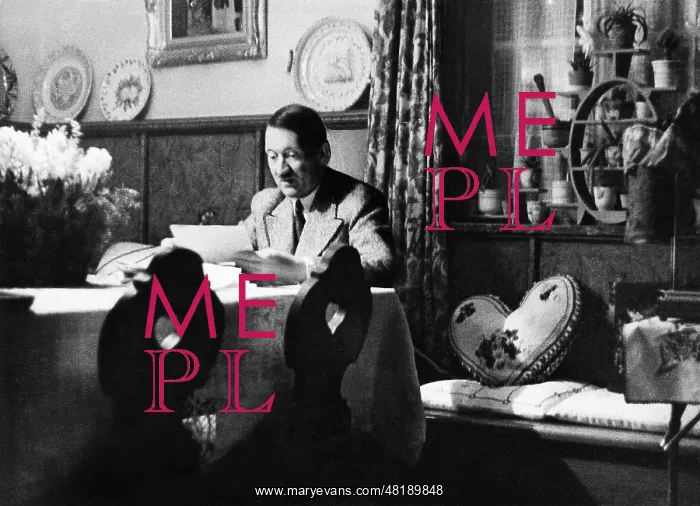 : Adolf Hitler in the house Wachenfeld, 1934 : Adolf Hitler in the house Wachenfeld, 1934