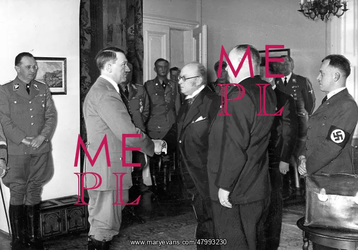 : Adolf Hitler at Hradschin in Prague : Adolf Hitler at Hradschin in Prague